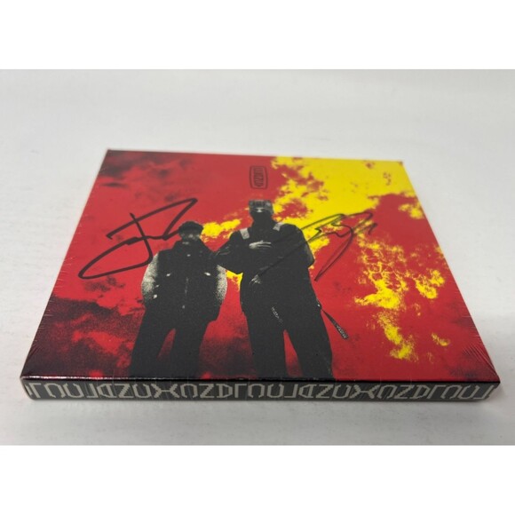 Twenty One Pilots Signed Autographed Clancy CD Tyler Joseph Josh Dun - Picture 3 of 7